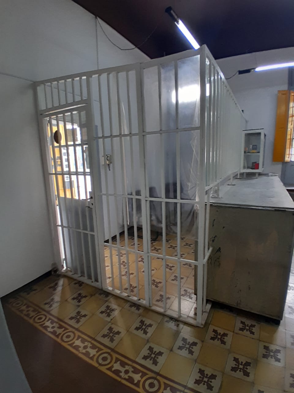 ALQUILER COMERCIAL  DE GALPÓN FOSA OFICINA EN JUAN B. JUSTO 2675  ALTA CÓRDOBA