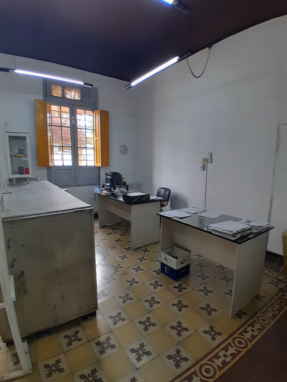 ALQUILER COMERCIAL  DE GALPÓN FOSA OFICINA EN JUAN B. JUSTO 2675  ALTA CÓRDOBA