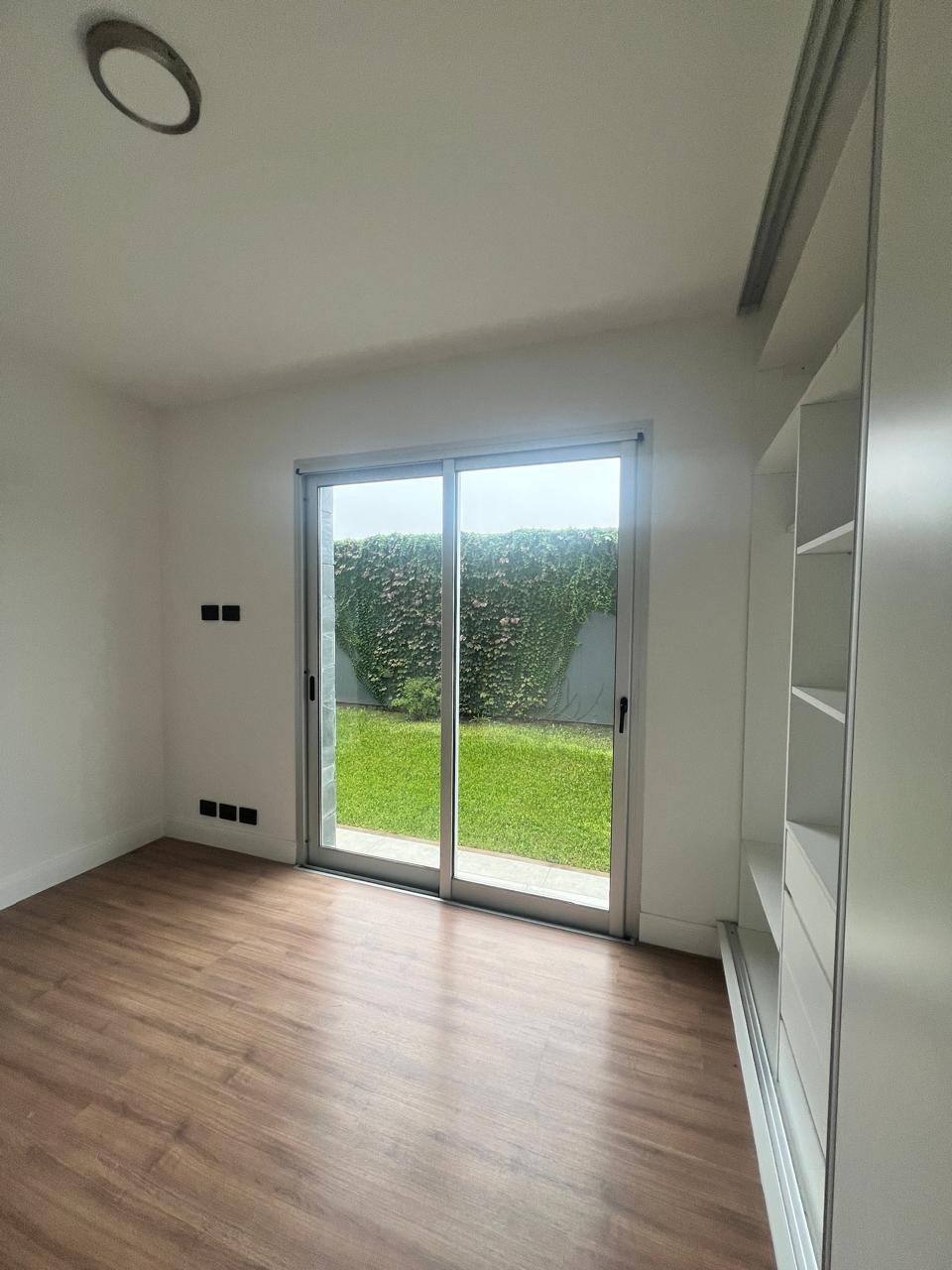 Se vende departamento en condominio Summum de 1 dormitorio