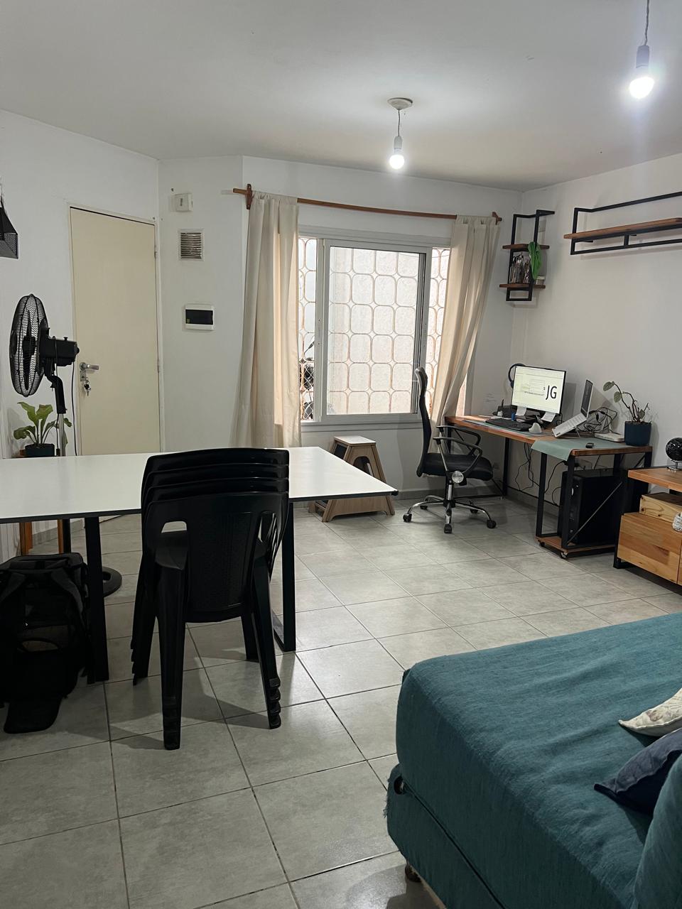 Departamento a m de Hospital Córdoba-     Tiene boleto