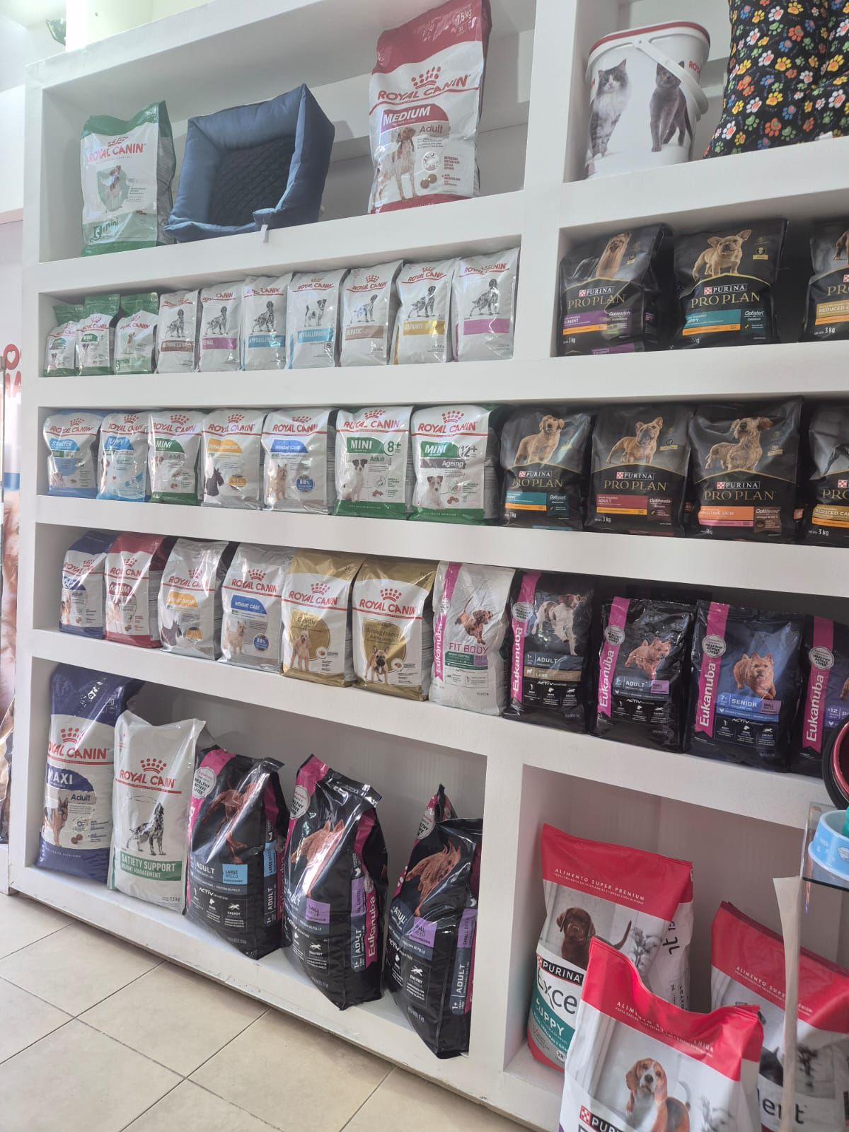 Se vende fondo de comercio Pet Shop Valle Escondido