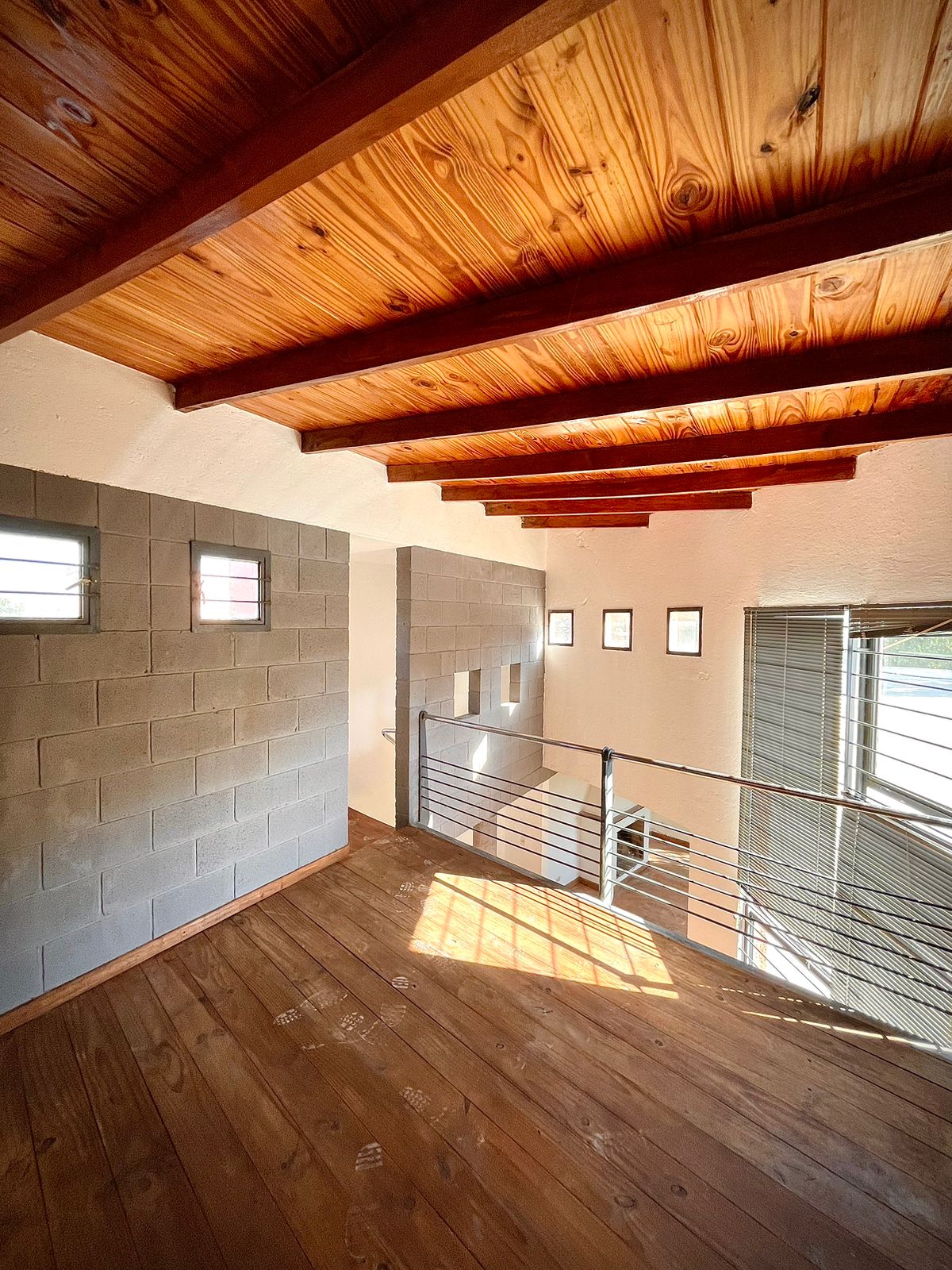 Duplex en Venta más cochera Zona Altos de Villa Cabrera