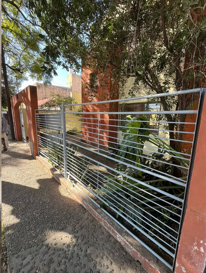 Duplex en Venta más cochera Zona Altos de Villa Cabrera