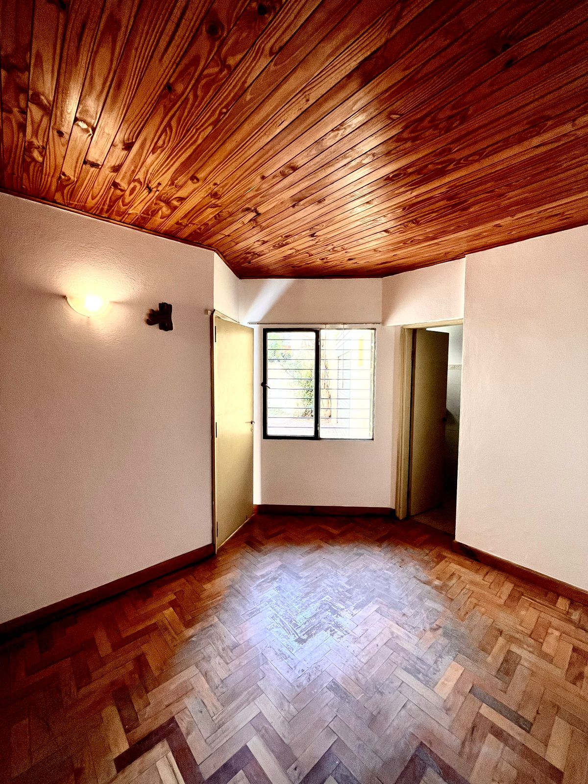 Duplex en Venta más cochera Zona Altos de Villa Cabrera