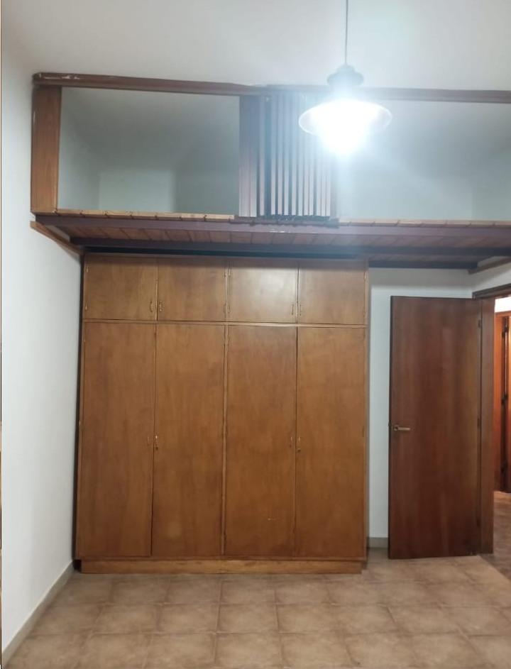 Casa 2 dormitorios con patio y asador  B. Alta Cba