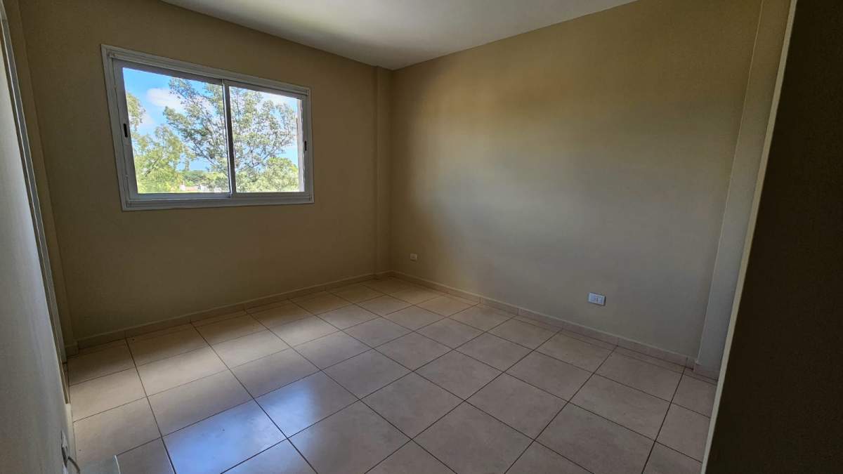 ALQUILO DPTO 2 dormitorios  escritorio con cochera en Complejo Residencial Bardas ( zona sur) Amenities