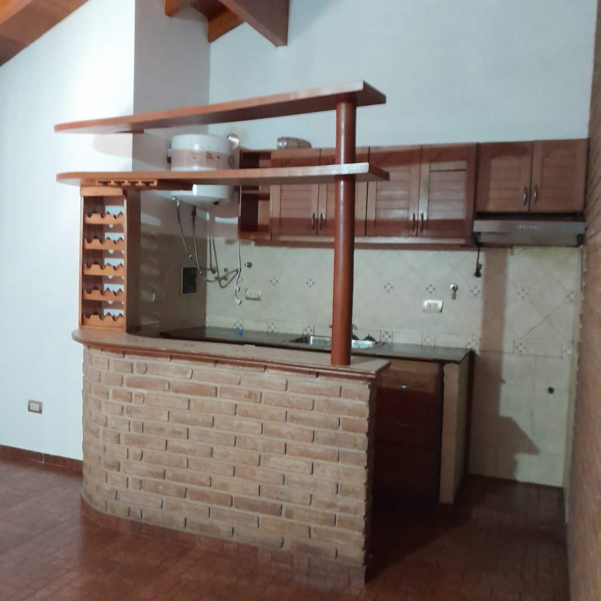 SE ALQUILA DEPTO EN BARRIO COOP LA UNIDAD