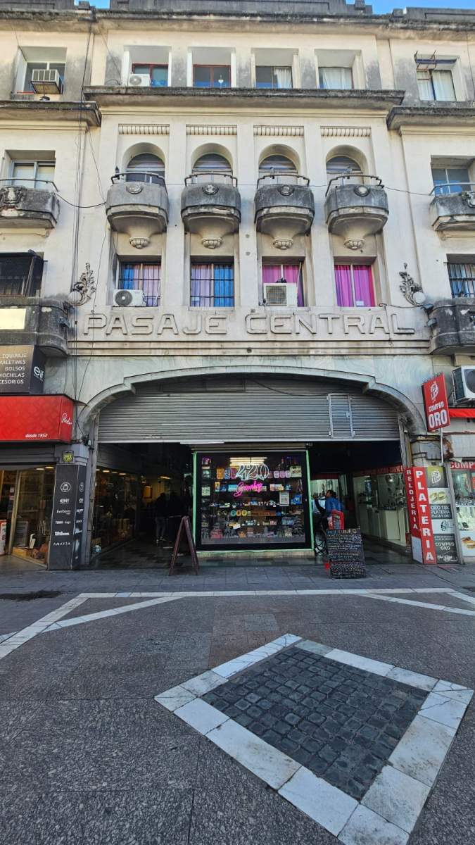 IDEAL RENTA O USO PROFESIONAL VENTA 5 OFICINAS ZONA CENTRO