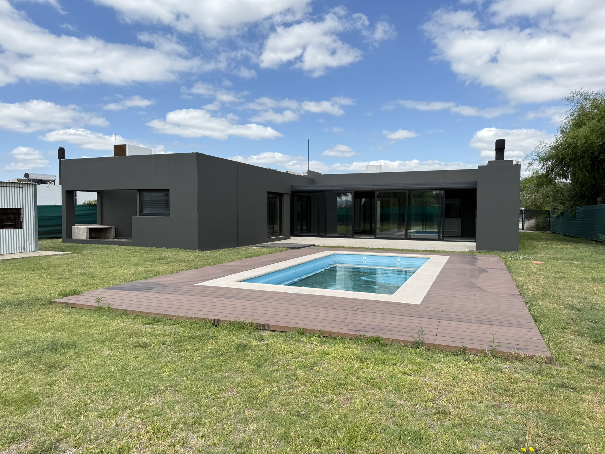 CASA EN VENTA SIETE SOLES HEREDADES CATEGORIA PREMIUM OPORTUNIDAD 1500T 304CUB