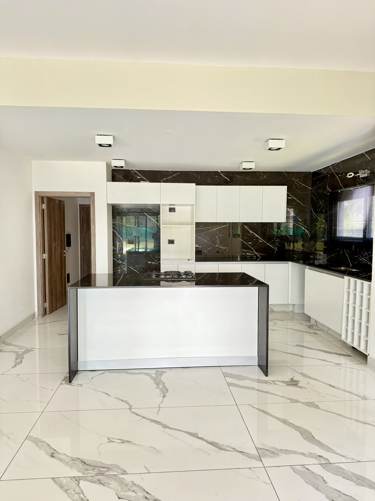 CASA EN VENTA SIETE SOLES HEREDADES CATEGORIA PREMIUM OPORTUNIDAD 1500T 304CUB