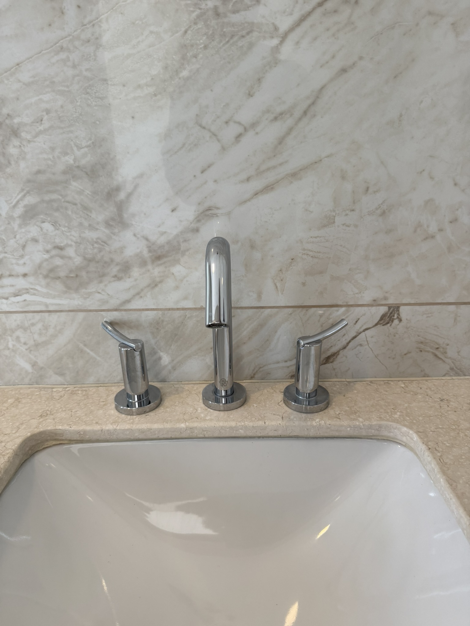 CASA EN VENTA SIETE SOLES HEREDADES CATEGORIA PREMIUM OPORTUNIDAD 1500T 304CUB