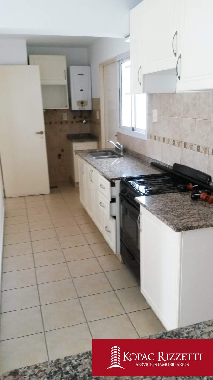 ALTA CÓRDOBA (I. LA CATÓLICA 800) - ALQUILER DEPTO. 2 DORMITORIOS.