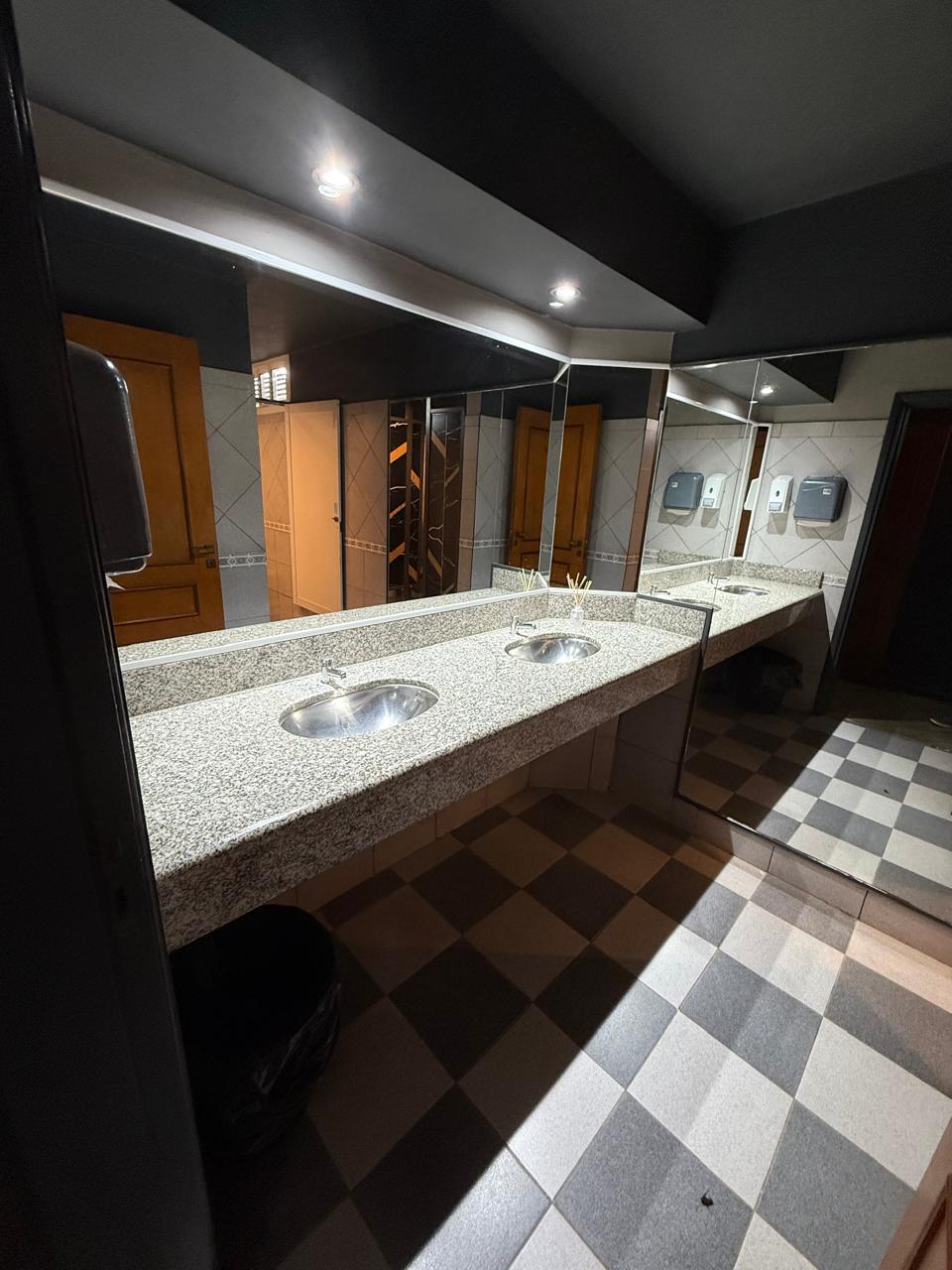 Salon de eventos Restaurante centro pleno Rio Tercero calle Alberdi