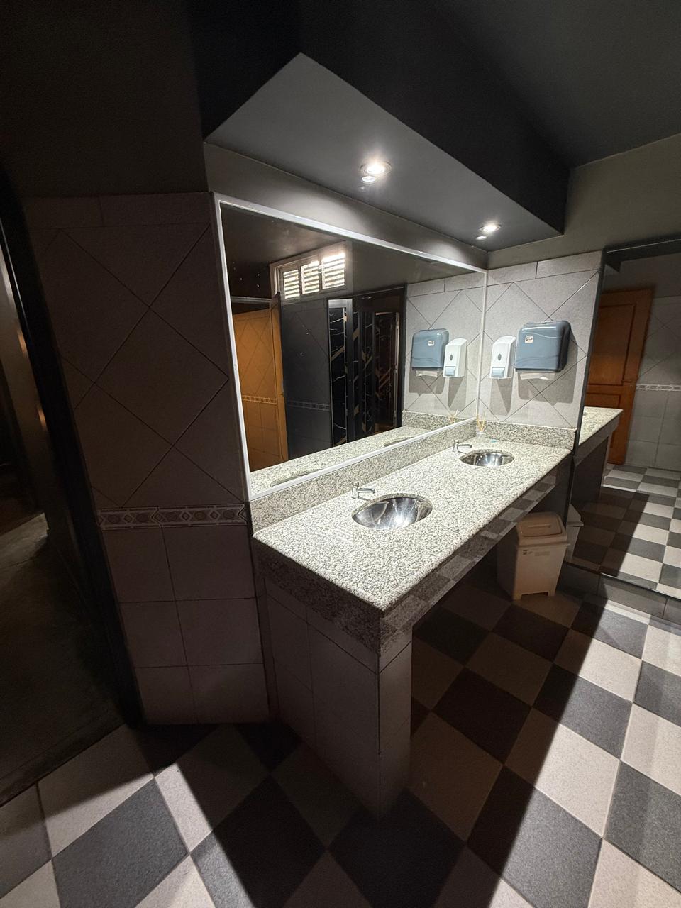 Salon de eventos Restaurante centro pleno Rio Tercero calle Alberdi