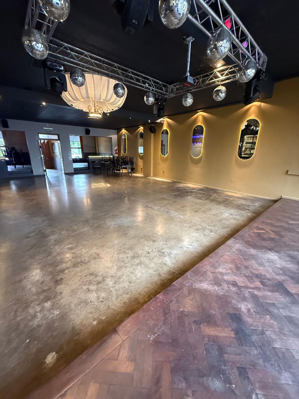 Salon de eventos Restaurante centro pleno Rio Tercero calle Alberdi