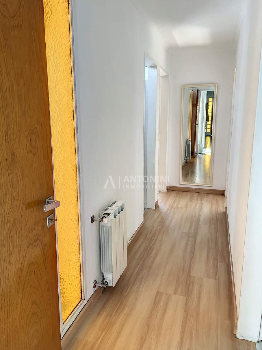 Casa de 3 dor en Venta a metros del Parque las Naciones con Pileta B Urca