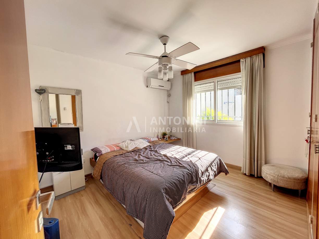 Casa de 3 dor en Venta a metros del Parque las Naciones con Pileta B Urca