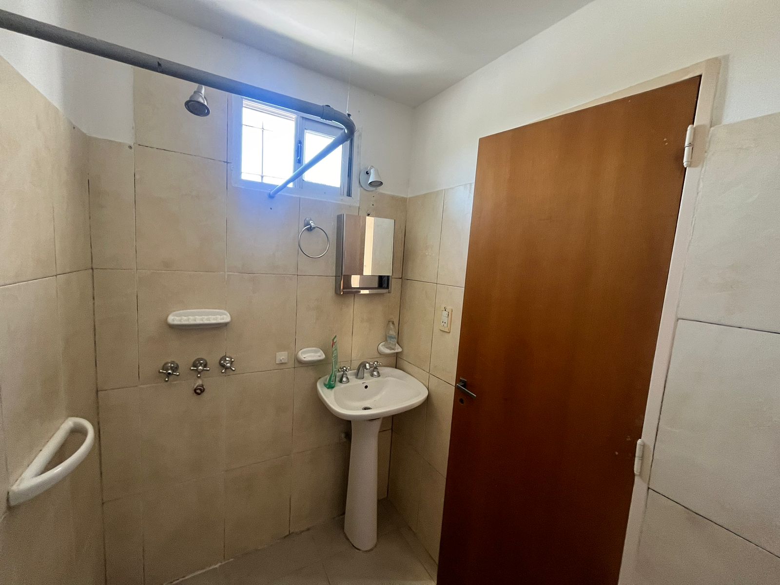 ALQUILER DEPARTAMENTO 2 DORMITORIOS, BARRIO JARDIN !!