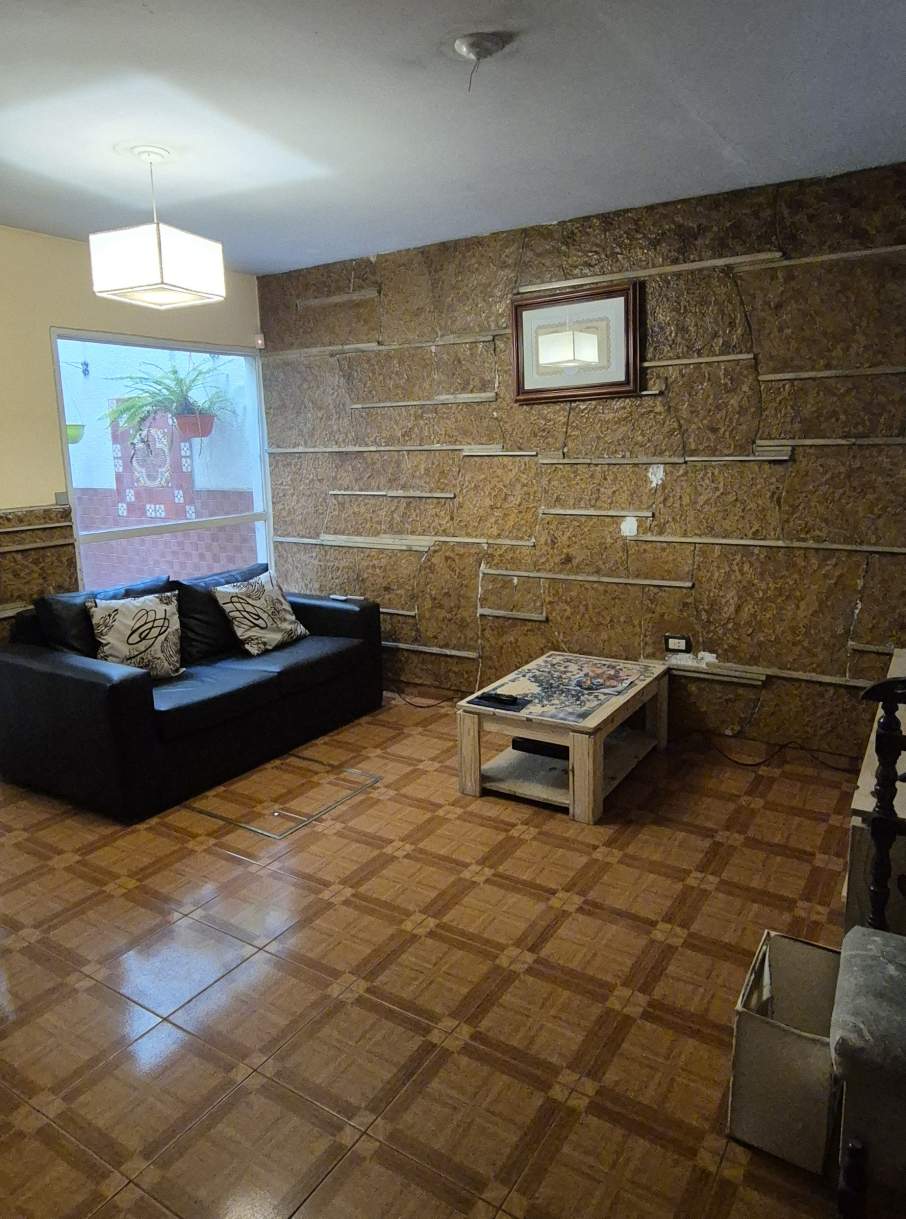 CASA AMPLIA Y FUNCIONAL EN VENTA