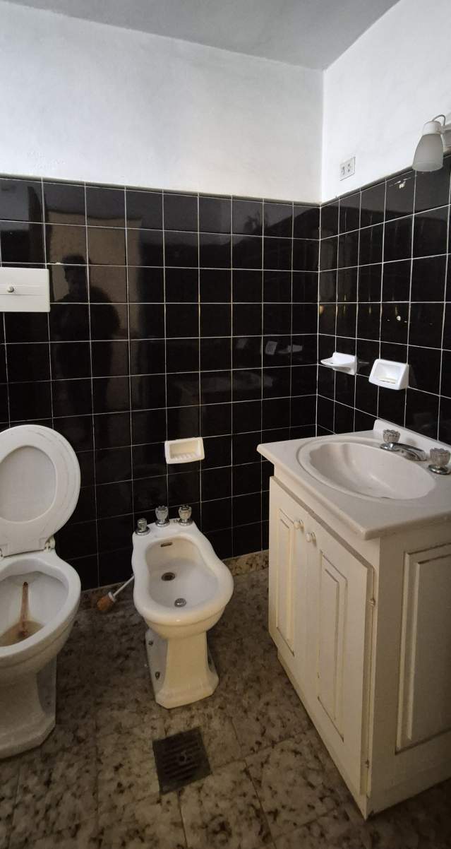 CASA AMPLIA Y FUNCIONAL EN VENTA