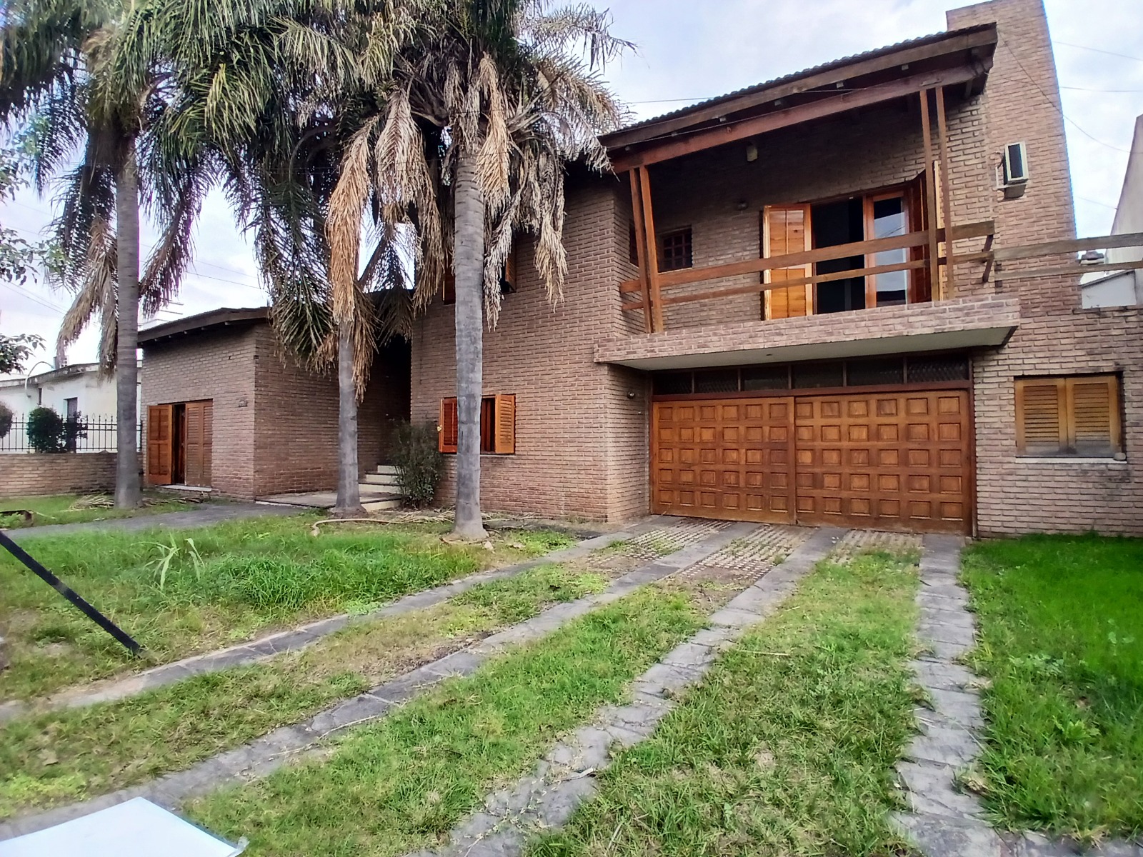 ALQUILER CASA 3 DORMITORIOS USO COMERCIAL BARRIO JARDIN ESPINOSA