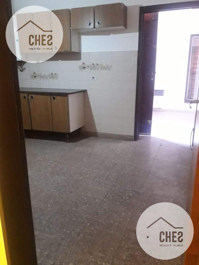 Casa en Venta 3 dorm  y dependencia en Villa Cabrera a 2 cuadras del Shopping - APTO CREDITO EXCELENTE UBICACION
