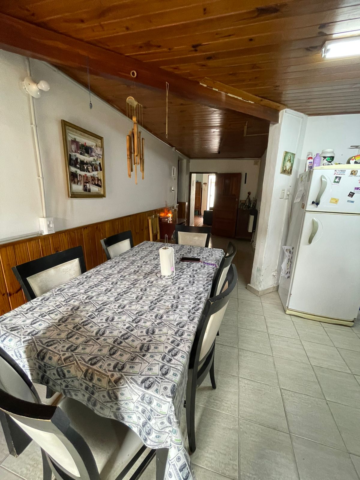 VENTA CASA - (3 dorm. y patio)- A metros de Av. Bulnes