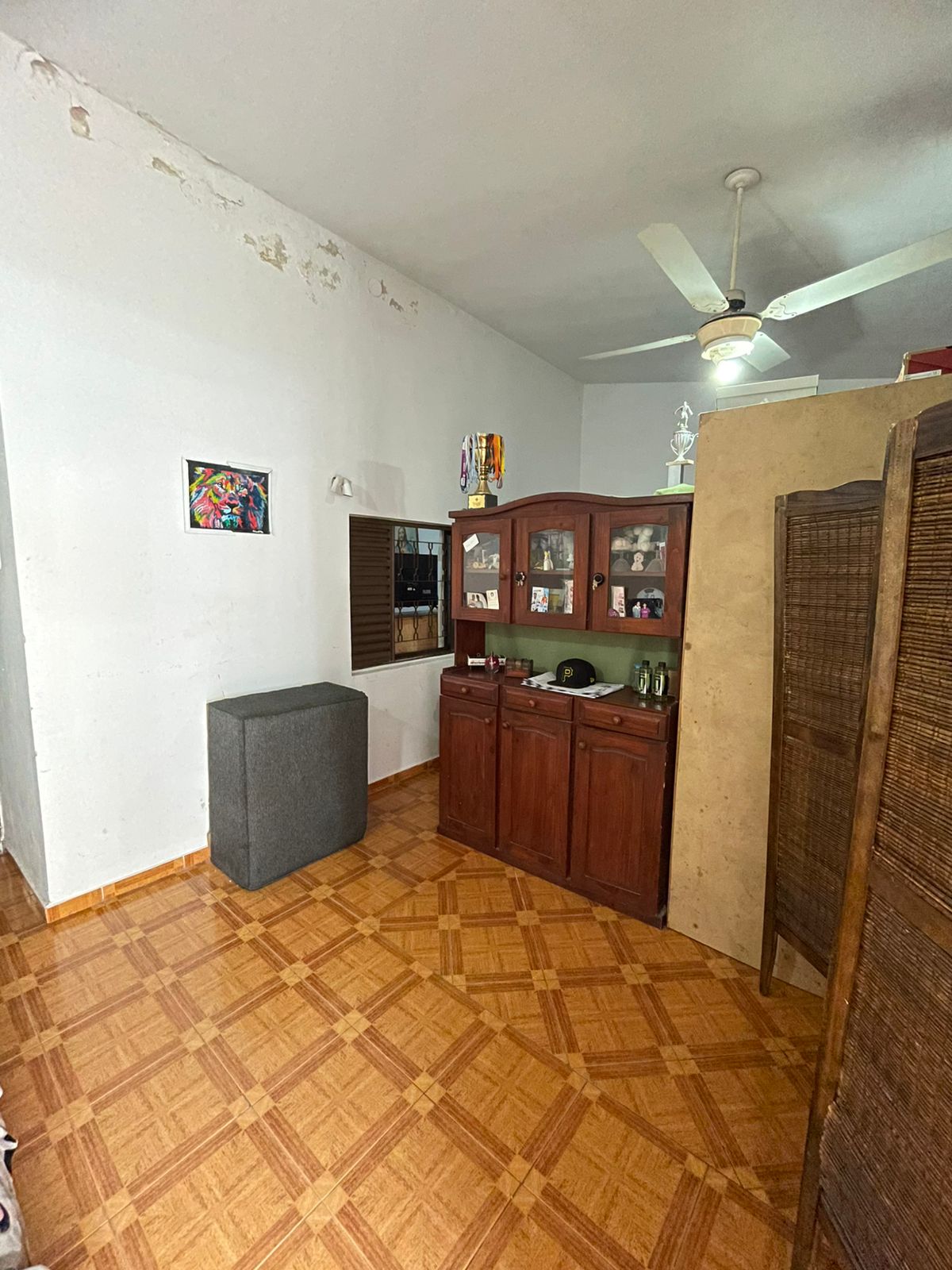 VENTA CASA - (3 dorm. y patio)- A metros de Av. Bulnes