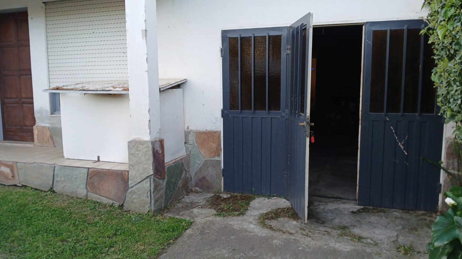 OPORTUNIDAD Casa a la venta en La Falda 2 dorm y un dpto con baño . ESCUCHA OFERTA DE CONTADO