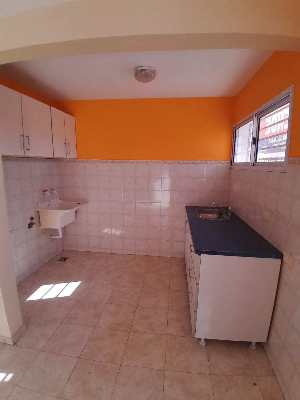 VENDO DEPTO 3 DORMITORIOS  COCHERA . APTO CRÉDITO  B José Ing Díaz II Secc