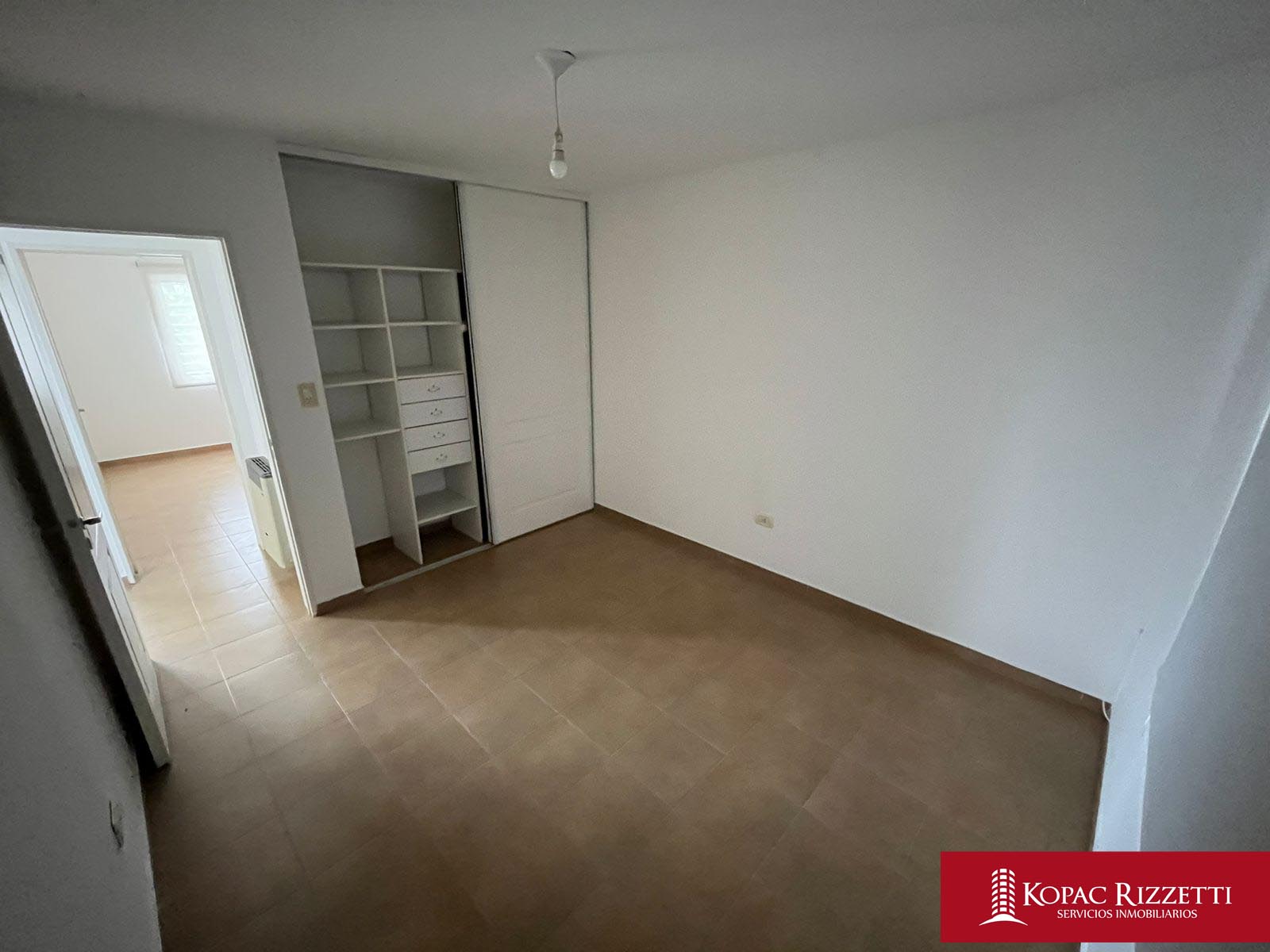 NUEVO POETA LUGONES (JOSE BETINOTI 2955) - ALQUILER CASA 2 DORMITORIOS