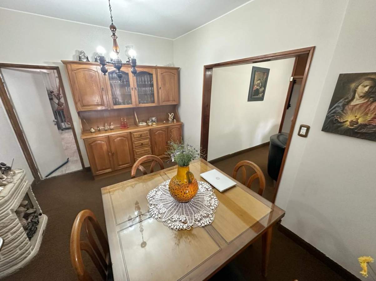 VENDO CASA  DEPARTAMENTO EN ALTOS DE V. SÁRSFIELD