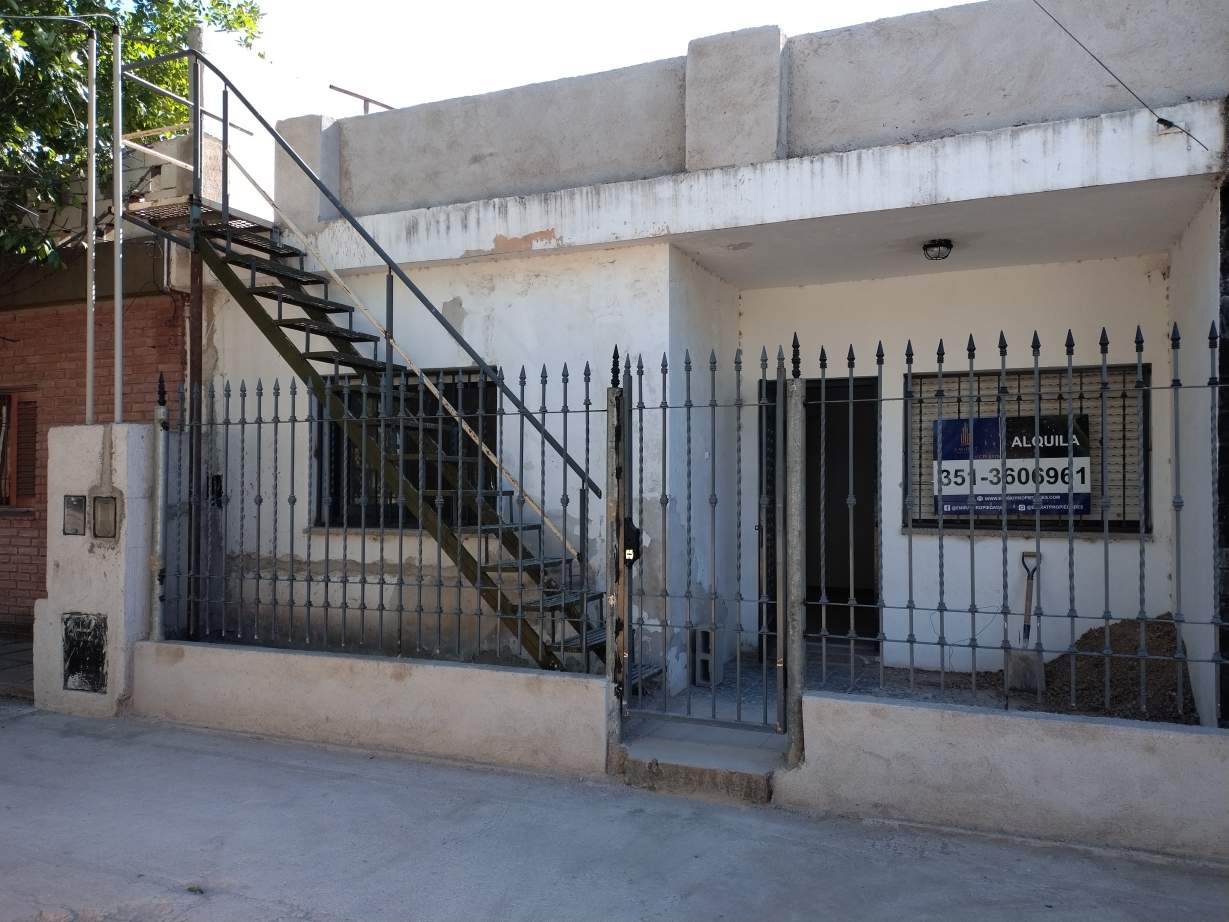 departamento en alquiler, dos dormitorios en barrio primero de mayo