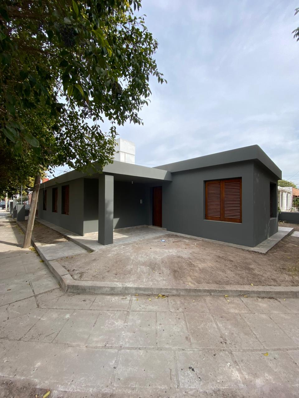 B RESID. VELEZ SARSFIELD CASA DOS DORMITORIOS CON ASADOR