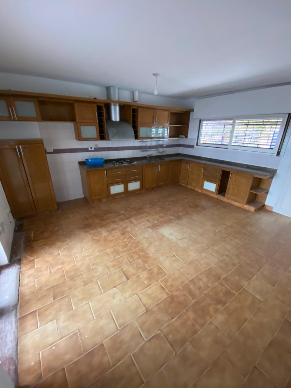 B RESID. VELEZ SARSFIELD CASA DOS DORMITORIOS CON ASADOR