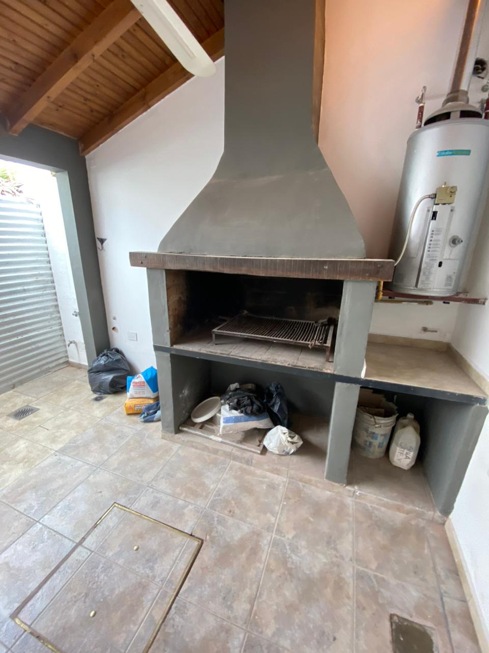 B RESID. VELEZ SARSFIELD CASA DOS DORMITORIOS CON ASADOR