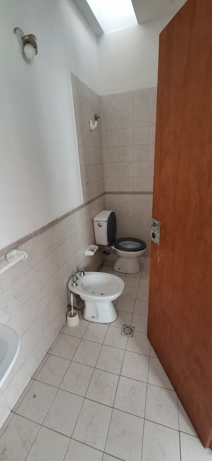 SE ALQUILA HERMOSO GALPÓN EN BARRIO SAN VICENTE