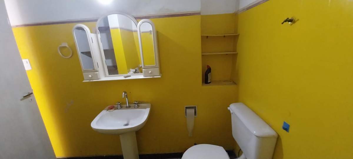 CASA EN ALQUILER DE DOS DORMITORIOS EN PEDRO GOYENA