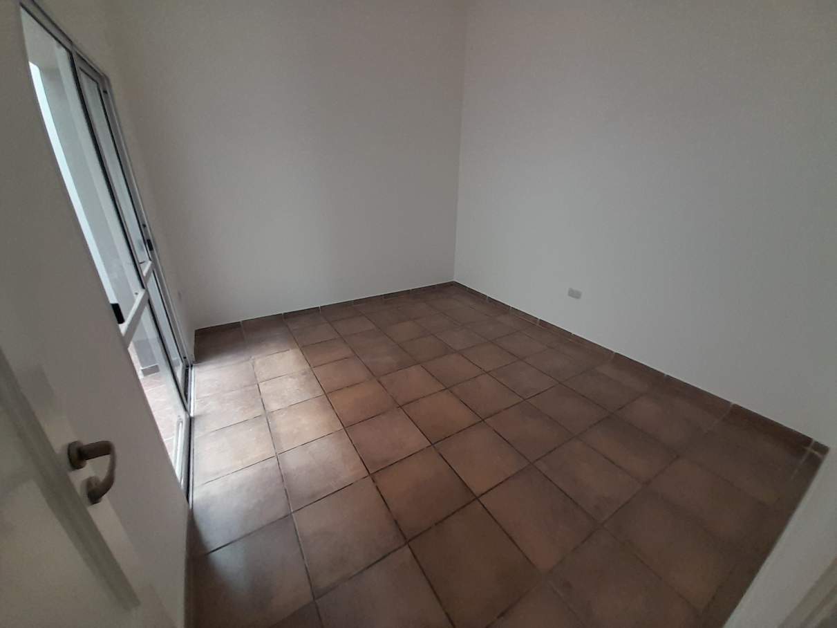 RESIDENCIAL AMERICA - VILLARICA 1127 - CASA 2 DORMITORIOS EN ALQUILER