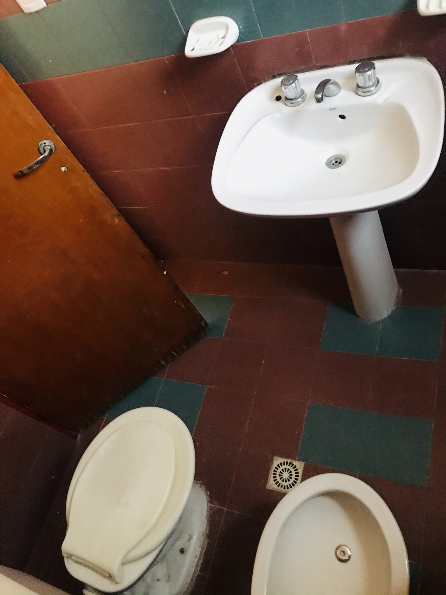 ALQUILER DUPLEX 2 DORMITORIOS EN BARRIO ROSEDAL A METROS RUTA 20