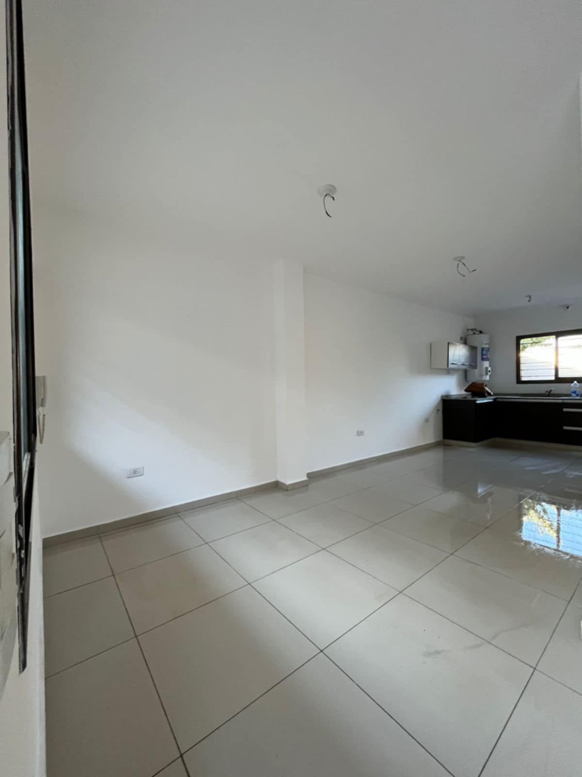 Duplex en alquiler 2 dorm en complejo con SUM a media cuadra de intrecountry