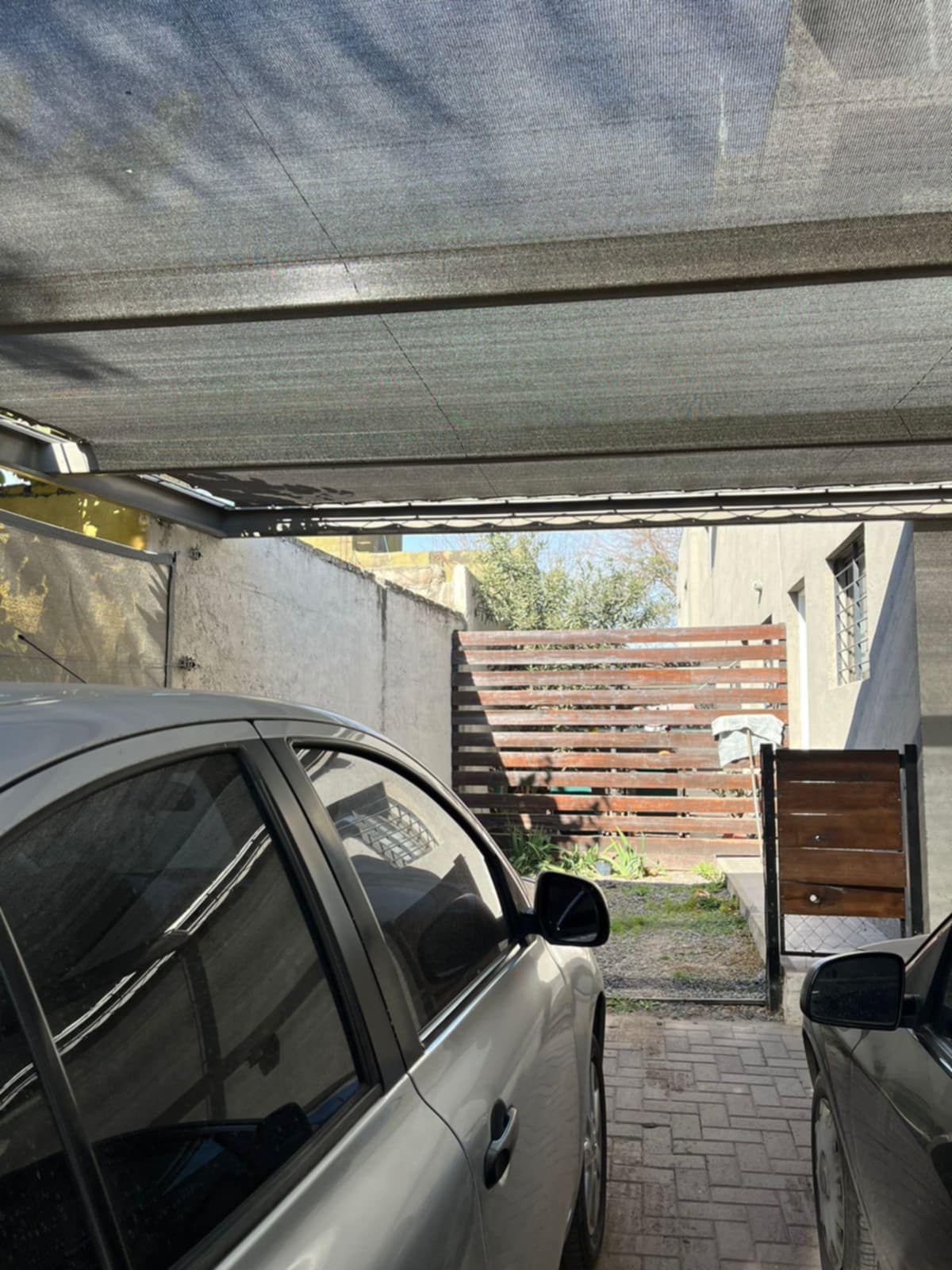 Duplex en alquiler 2 dorm en complejo con SUM a media cuadra de intrecountry