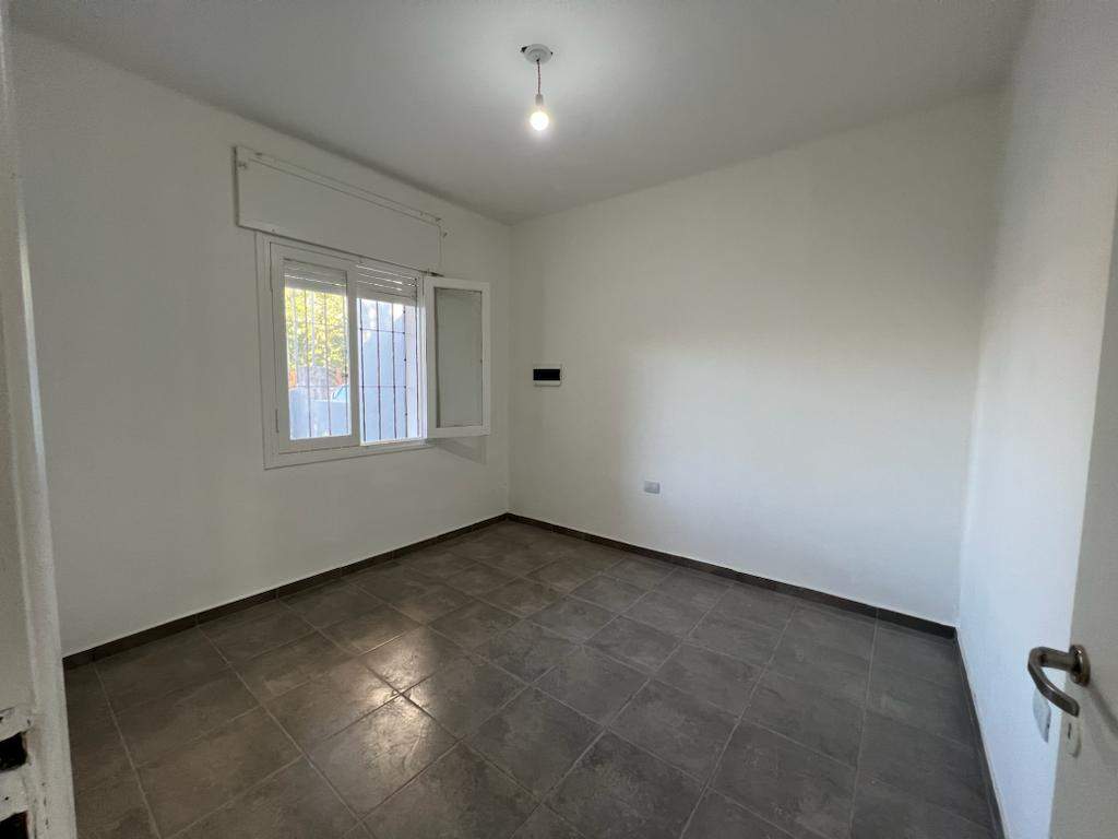 Casa en alquiler de 3 dormitorio en Barrio Villa Centenario - Reciclada