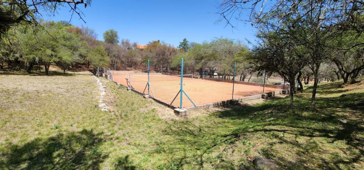 VENTA Casa única en Traslasierras con 5 hs aptas desarrollo