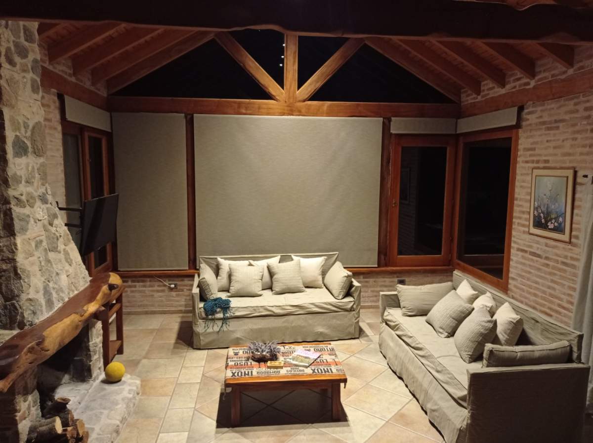 VENTA Casa única en Traslasierras con 5 hs aptas desarrollo