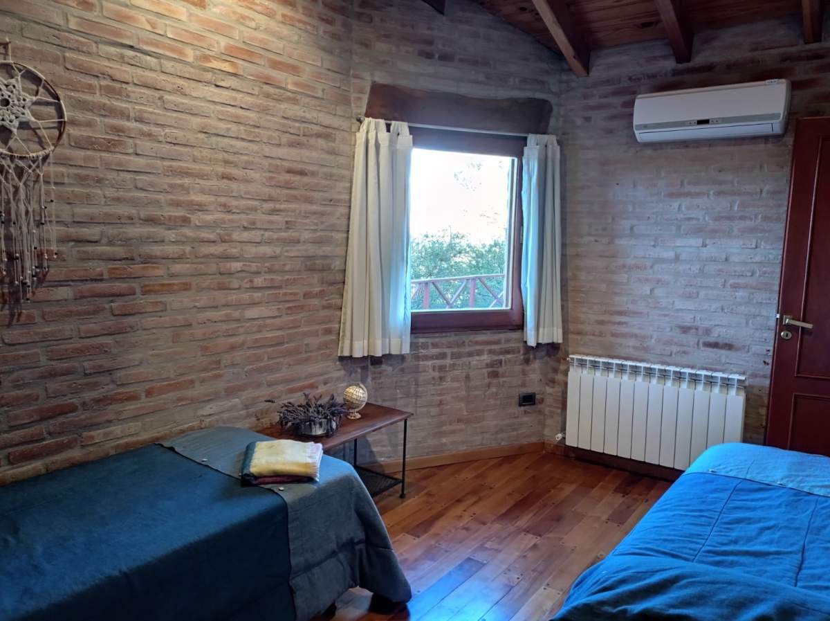 VENTA Casa única en Traslasierras con 5 hs aptas desarrollo