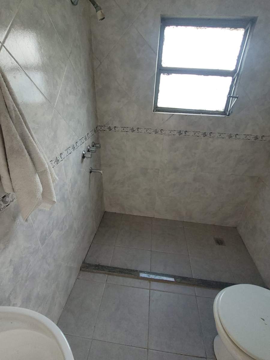 CASA EN VENTA 3 DORMITORIOS BARRIO ESCOBAR