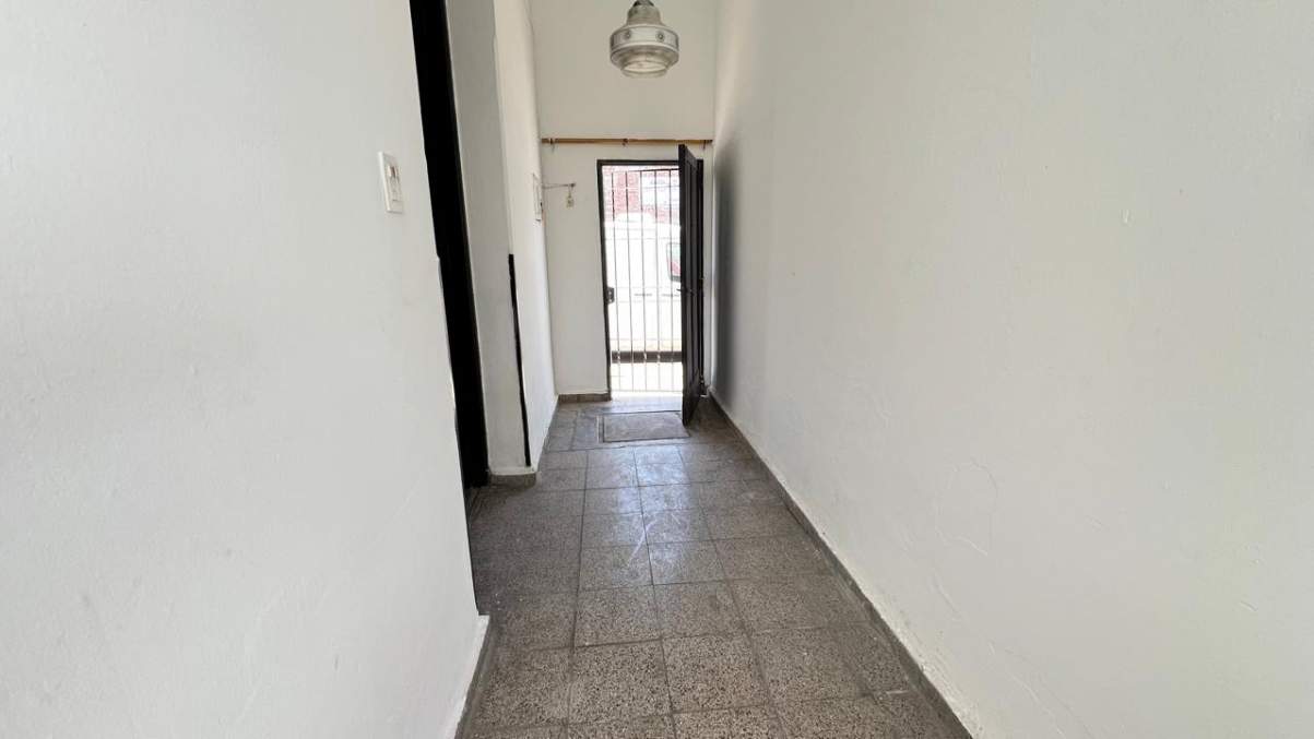 VENTA CASA CON DEPARTAMENTO EN PUEYRREDON - SE ESCUCHAN PROPUESTAS