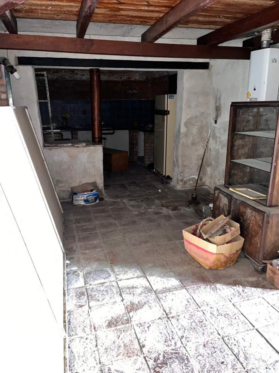 VENTA CASA CON DEPARTAMENTO EN PUEYRREDON - SE ESCUCHAN PROPUESTAS