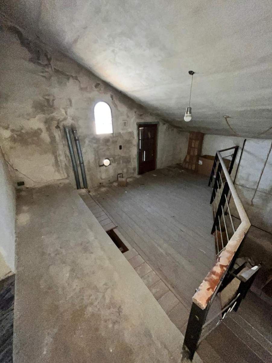 VENTA CASA CON DEPARTAMENTO EN PUEYRREDON - SE ESCUCHAN PROPUESTAS